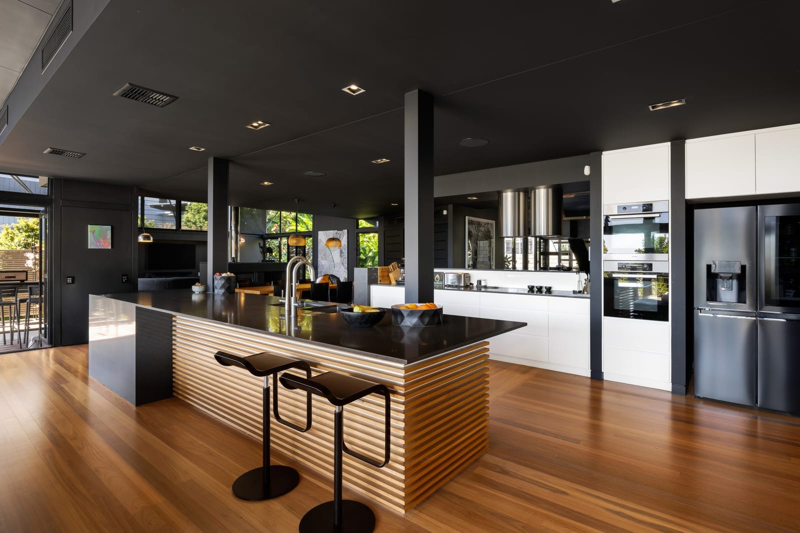 Hilltop Magnificence: Architect Designed, Ocean Views, 1234m2 Double Block!