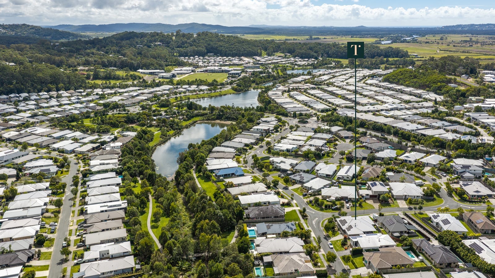 Elevated Bli Bli Living with a View