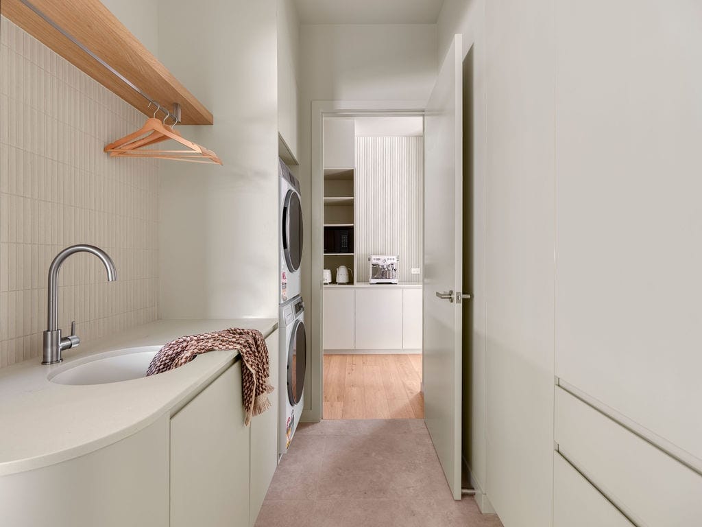 ARCHITECTURAL EXCELLENCE, ENGINEERED FOR COASTAL LIVING