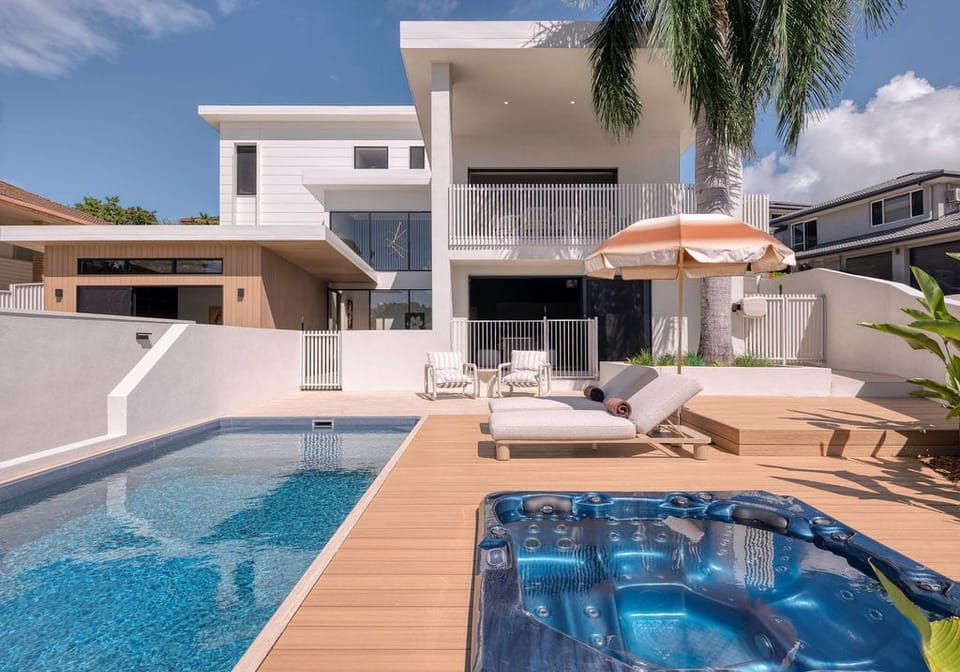 ARCHITECTURAL EXCELLENCE, ENGINEERED FOR COASTAL LIVING