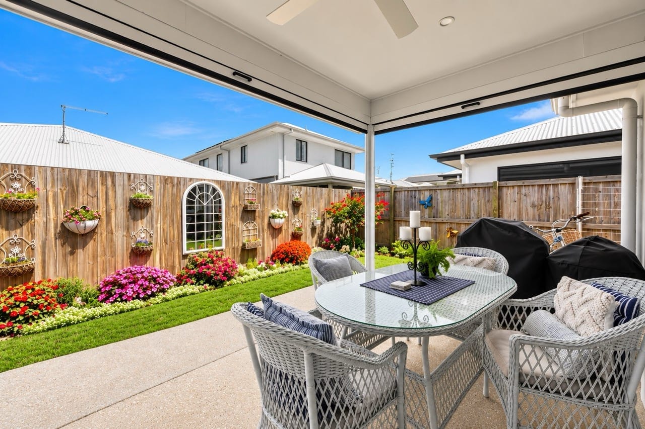 Hamptons-Inspired Charm with Flexible Family Living