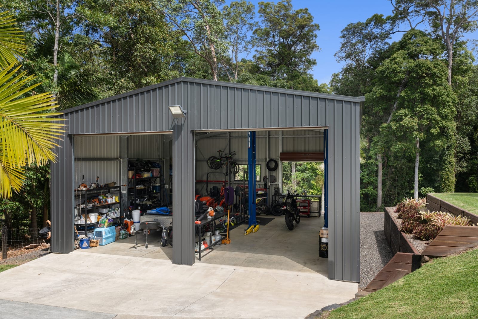 Private West Woombye Lifestyle Retreat with Pool, Shed & Rainforest Setting