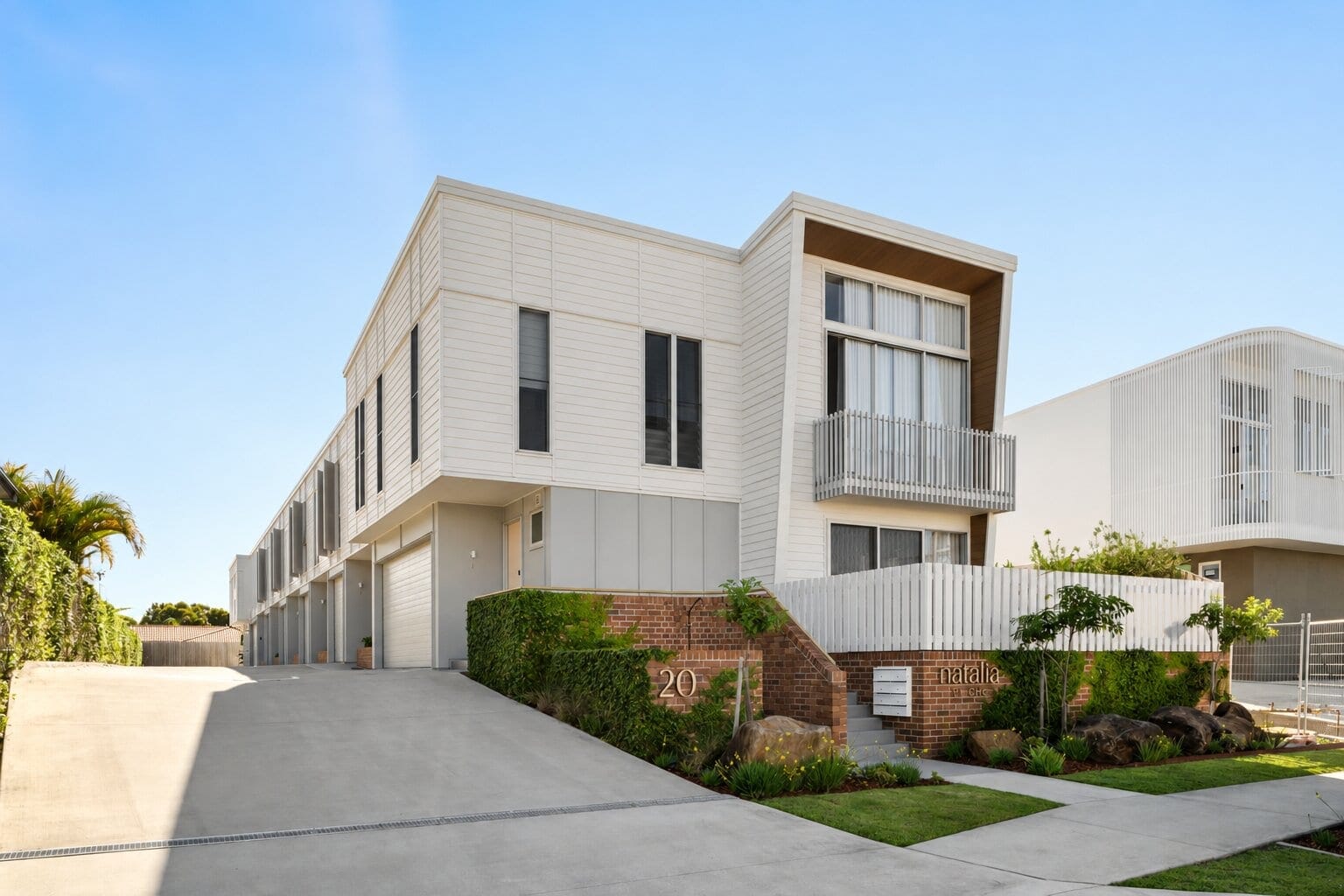 Lifestyle, Luxury, Location: Boutique Complex in River Precinct