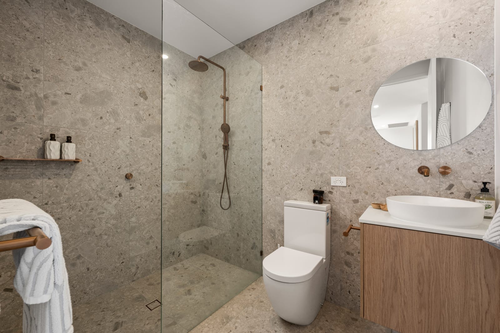 Lifestyle, Luxury, Location: Boutique Complex in River Precinct