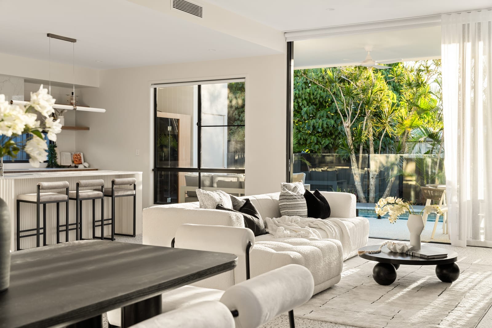 LUNA | Brand-New Coastal Luxury + Established Airbnb Income