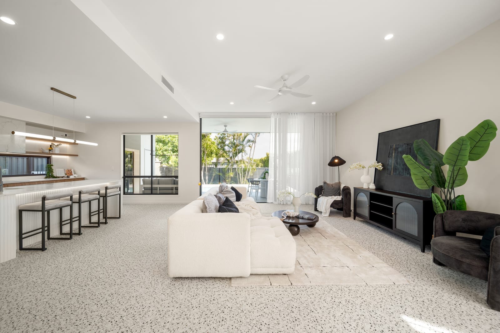 LUNA | Brand-New Coastal Luxury + Established Airbnb Income