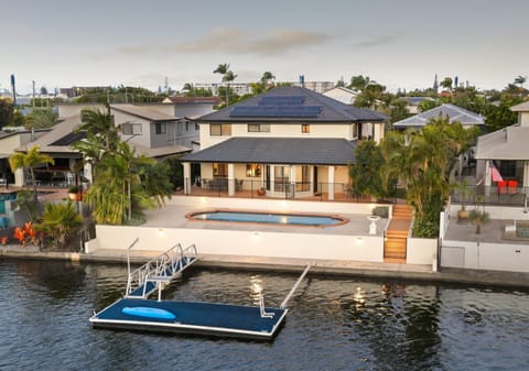 Riverfront Entertaining on a Grand Scale!
