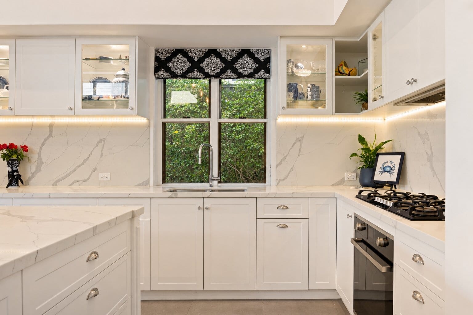 Bespoke by Design: Sophisticated Beachside Living