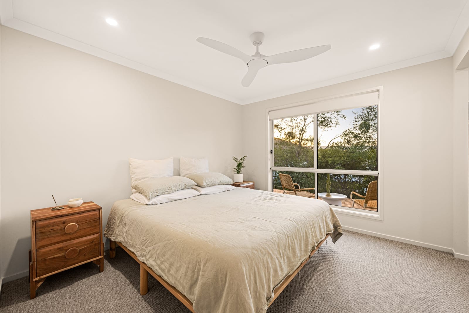 Elevated Hinterland Living - Views, Space & Serenity