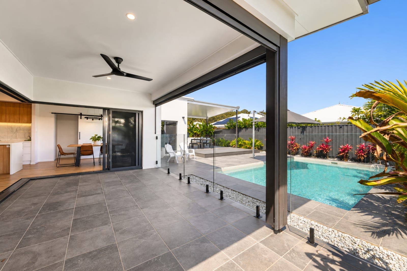 Resort-Inspired Family Living with Space to Spare