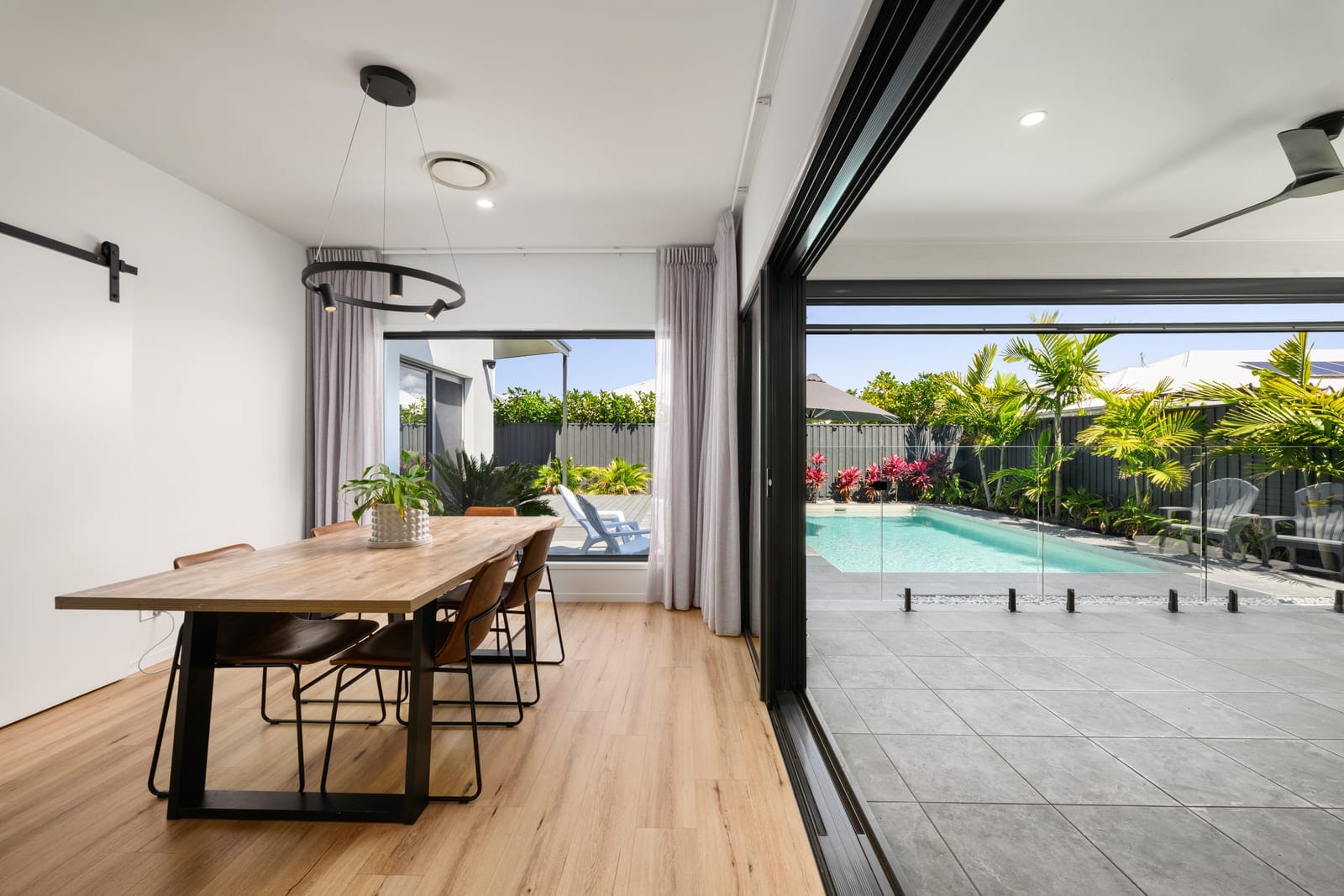 Resort-Inspired Family Living with Space to Spare
