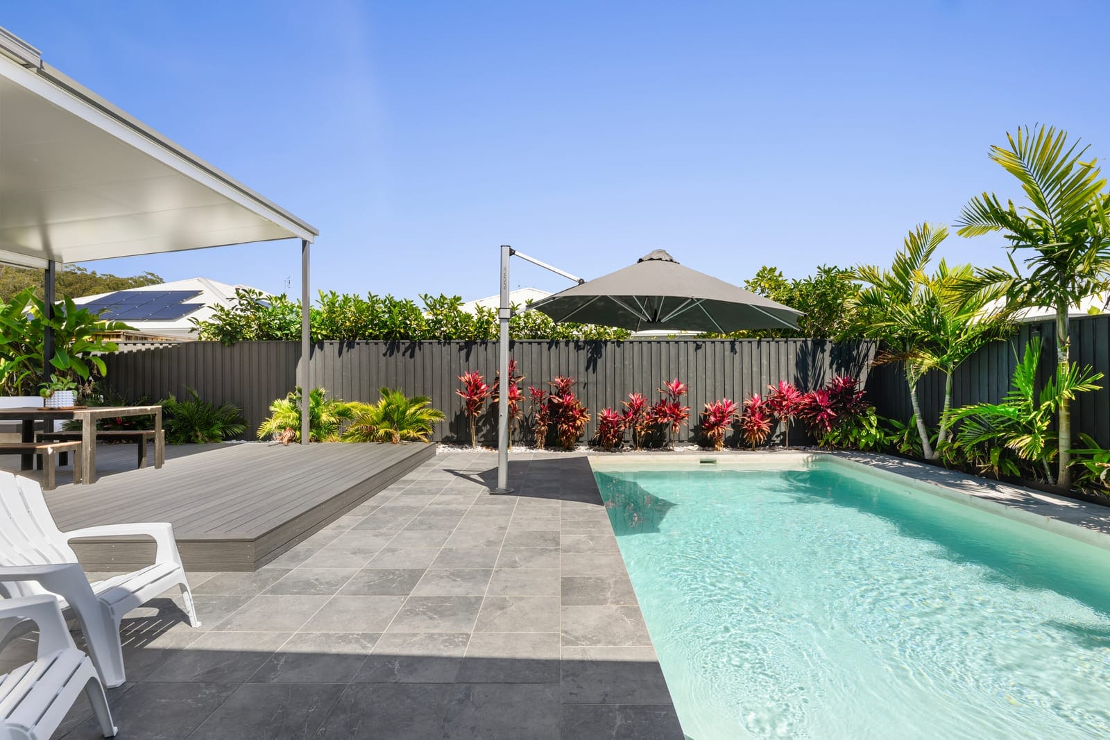 Resort-Inspired Family Living with Space to Spare