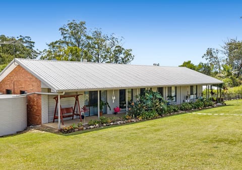 Acreage Living, Mountain Views & Endless Potential
