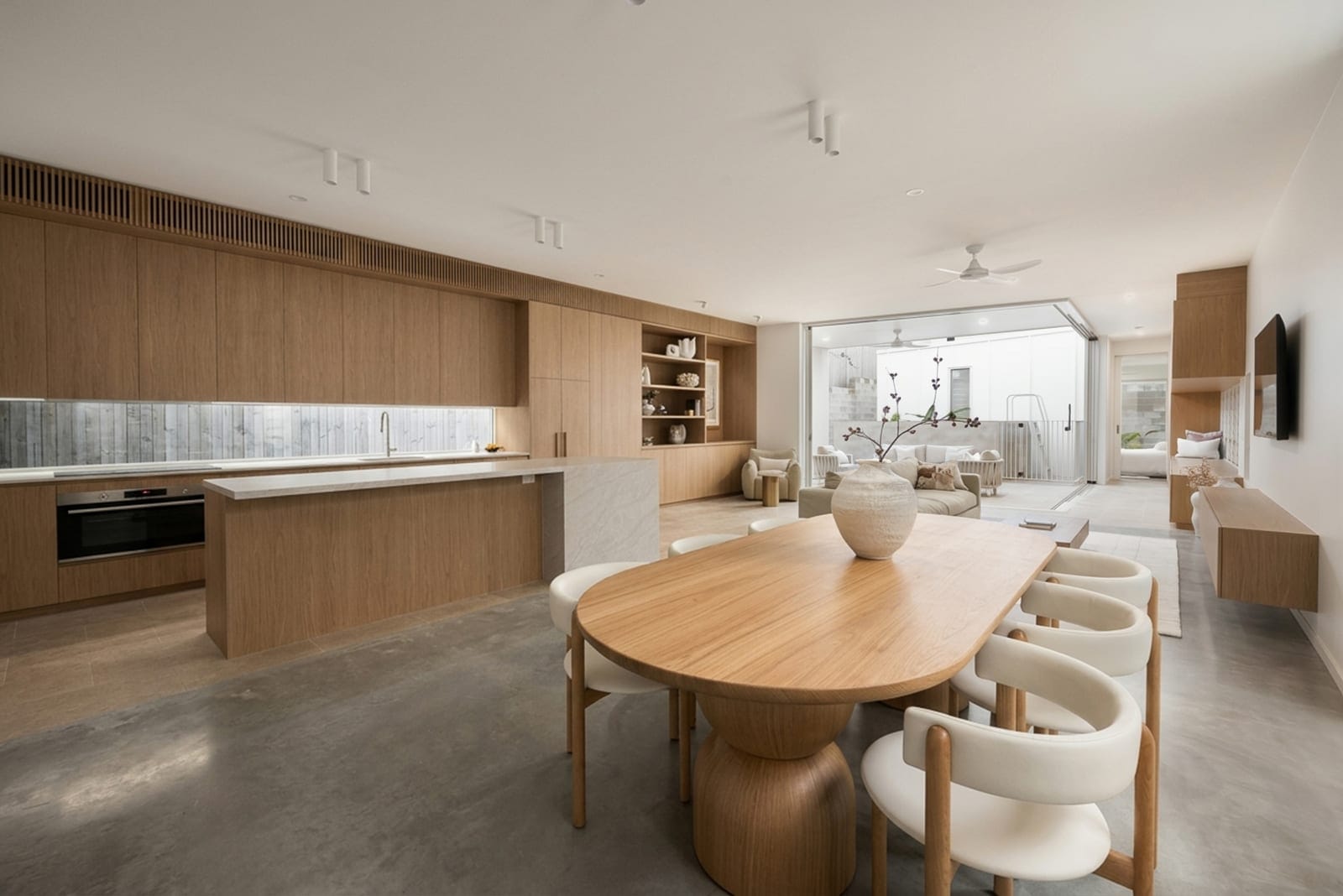 A New Chapter in Contemporary Coastal Living