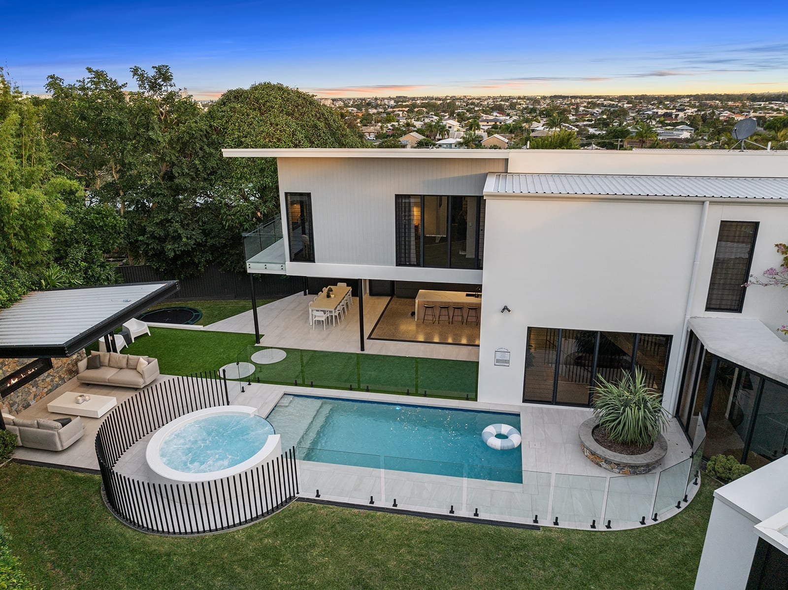 Architectural Excellence. Exceptional Scale. Effortless Coastal Living.