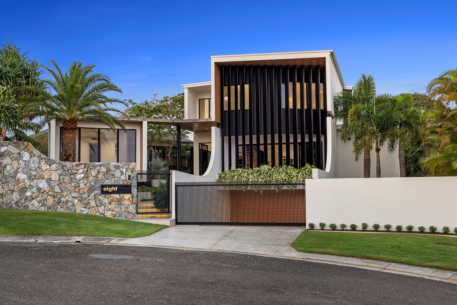 Architectural Excellence. Exceptional Scale. Effortless Coastal Living.