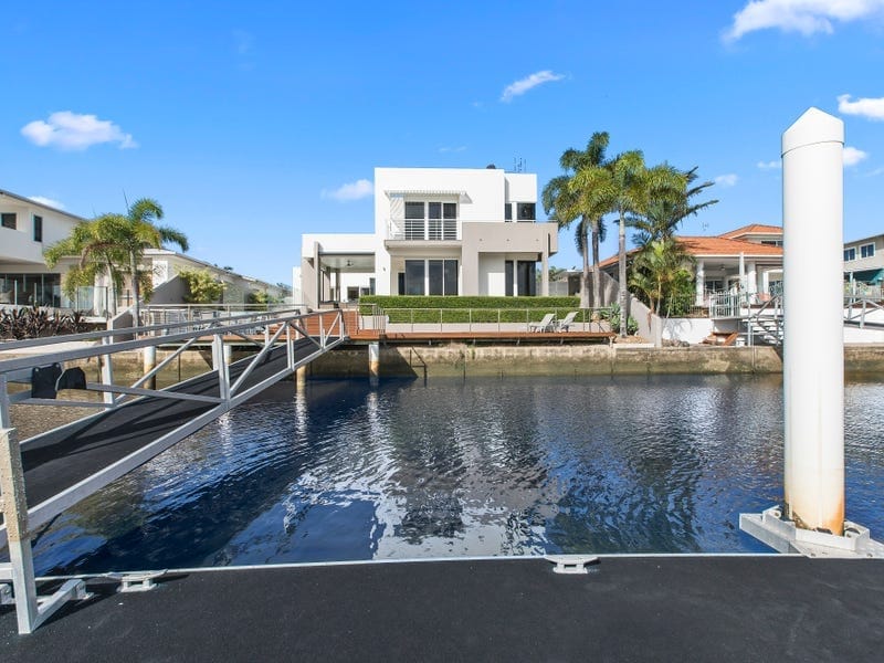 Luxury on the Water!