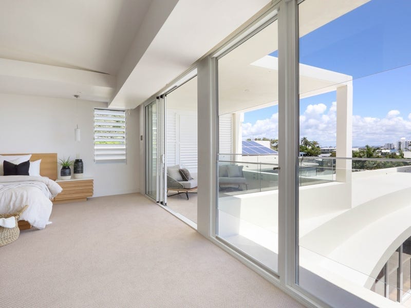 Stunning Architectural Show Stopper!