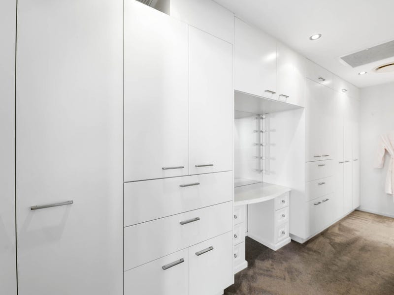 Luxury, Location, Lifestyle Penthouse Perfection!