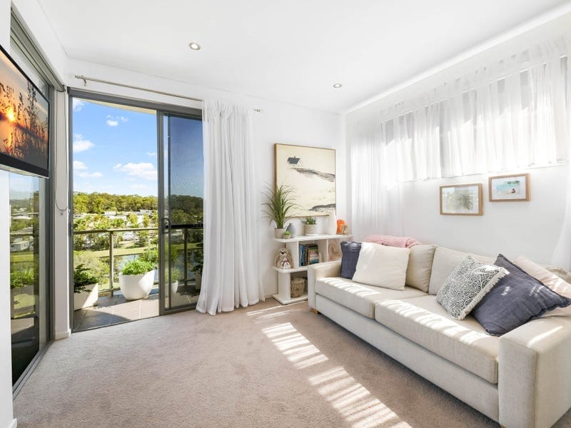 Luxury, Location, Lifestyle Penthouse Perfection!