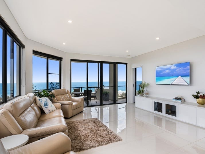 Luxury, Location, Lifestyle Penthouse Perfection!