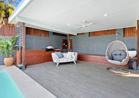 Buderim, Spacious 1293m2, Family-Friendly!