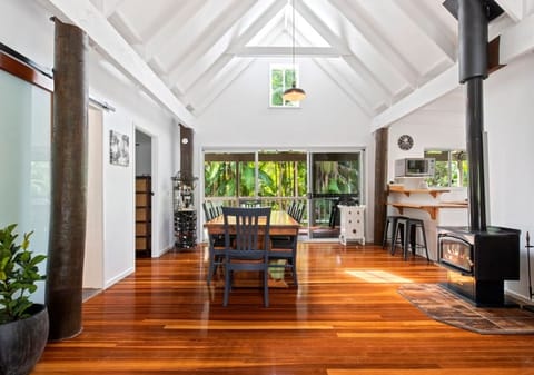 The Ultimate Rainforest Retreat In Buderims Heart...