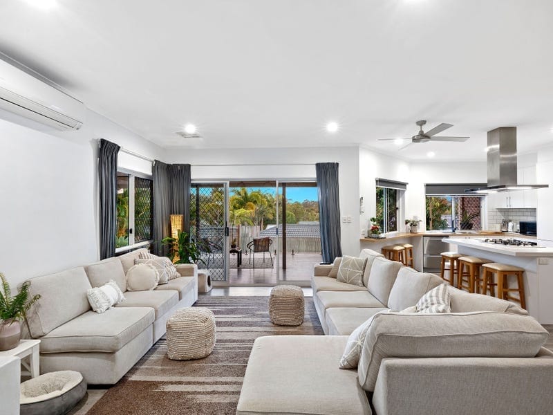 ¼ Acre, Family Perfection!