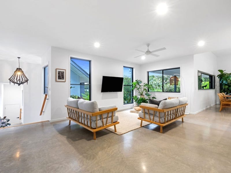 Custom-Designer Lifestyle Stunner!