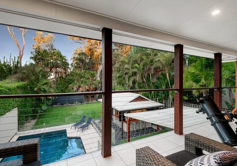 Private Entertainers’ Haven Located Metres from the Beach