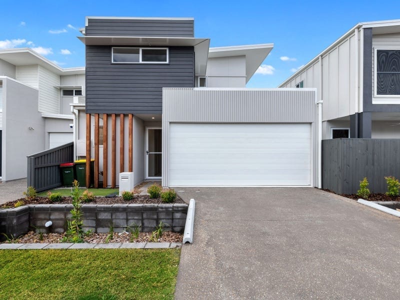 Brand New High-End Living!