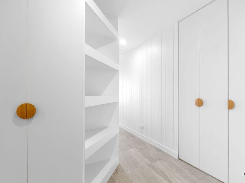 Beach Life Alex - 221m2 Sky-Home with Storage