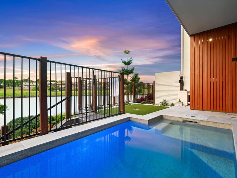 Meridien Magic…North-Facing Waterfront!